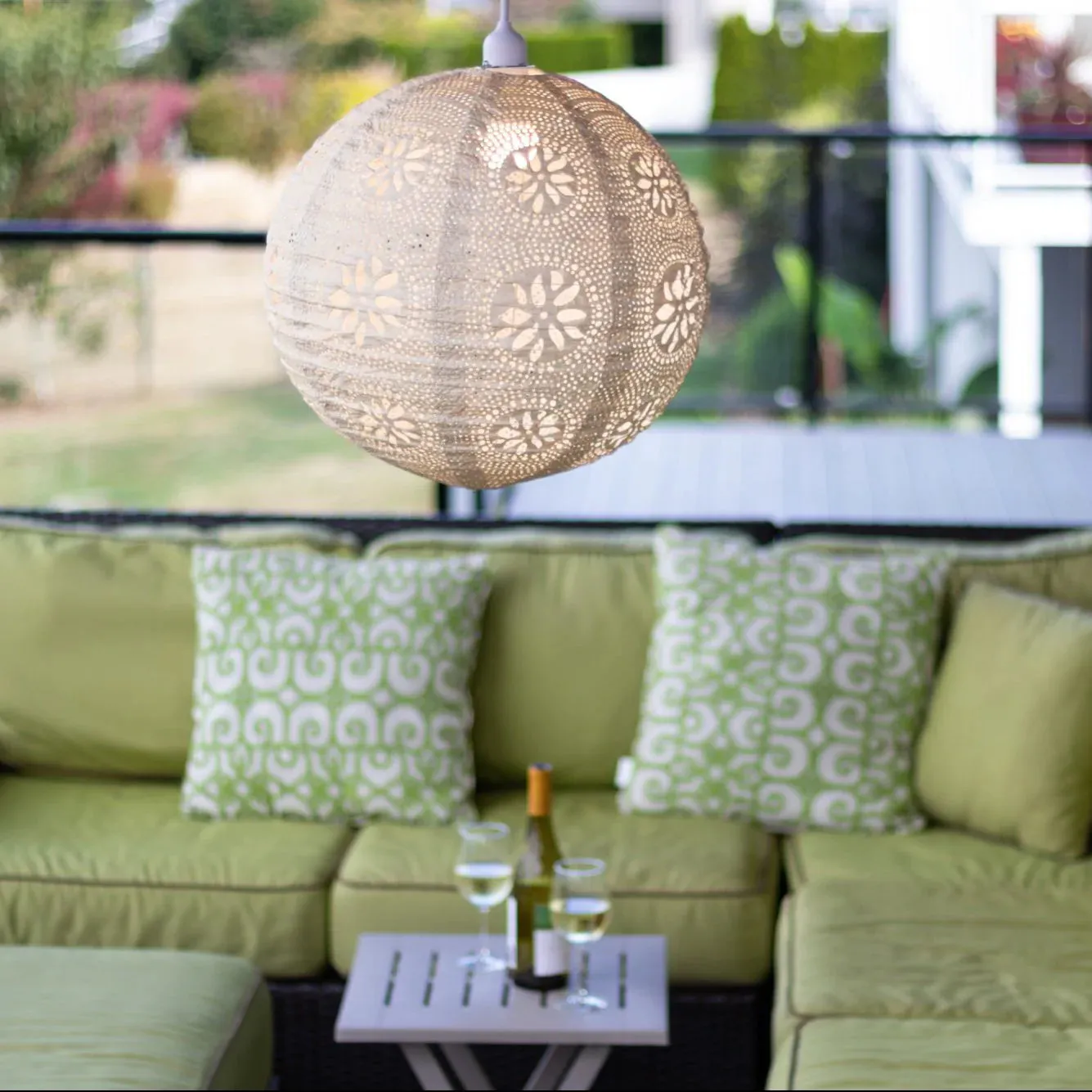 18" Round Stella Nova Pendant Lamp