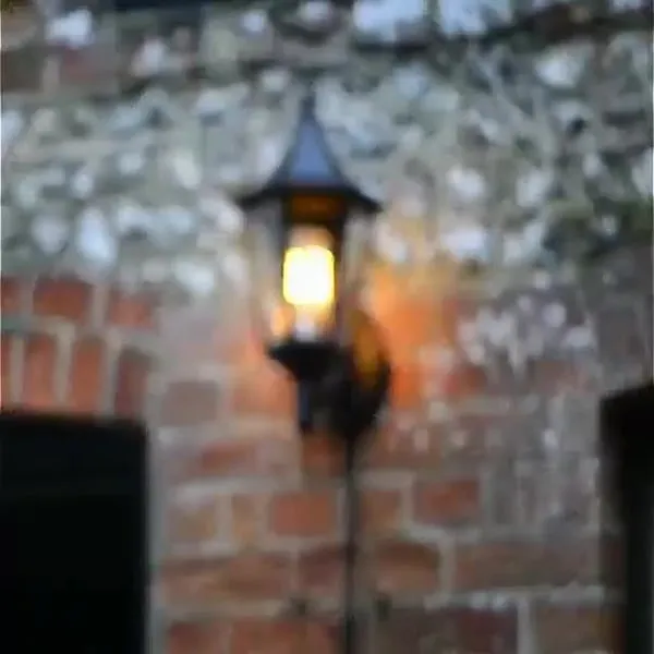 LED flaming bulb with severe power sensor effect