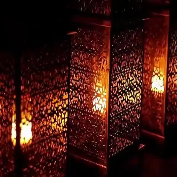 LED flaming bulb with severe power sensor effect